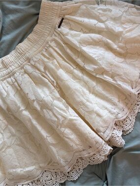 Abercrombie & Fitch Cream Lace Skirt
